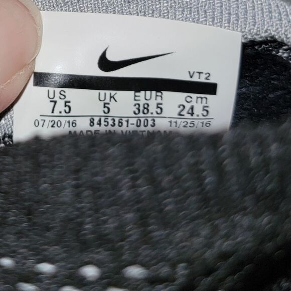 Nike Zoom All Out Flyknit 'Wolf Grey' Womens Sneaker Shoes Size 7.5 • Like New - Picture 9 of 15